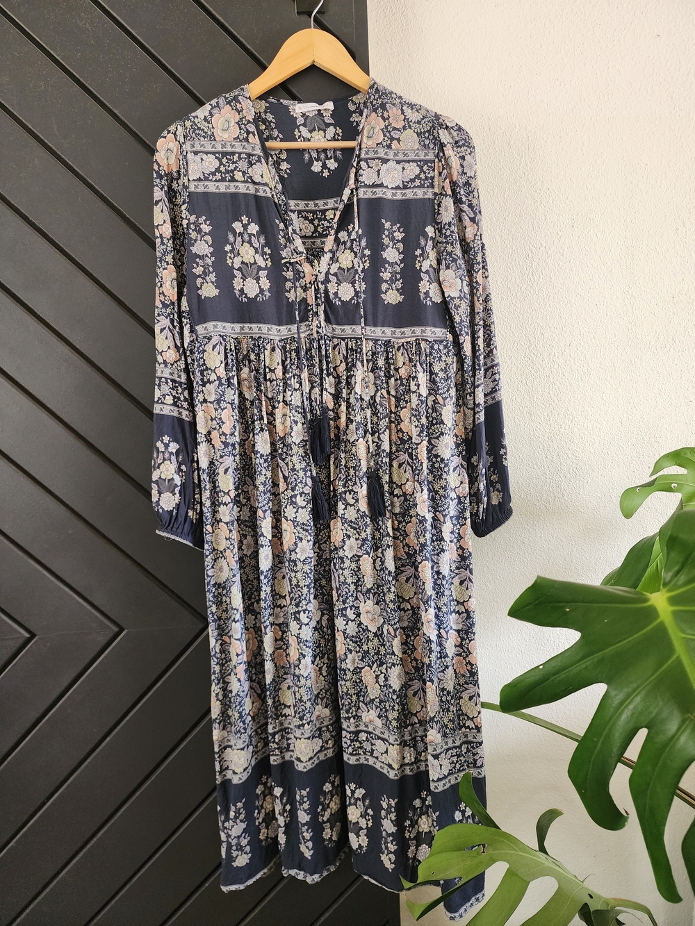 R.Vivimos Boho Floral Dress Size L Navy Tassel Tie Long Sleeve Border Print